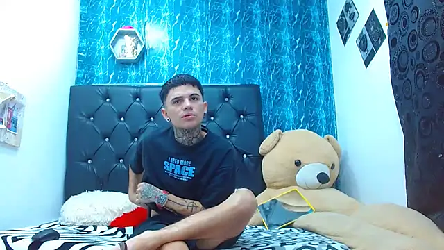 exotic hot couple online show from 03-09-25, 07:26