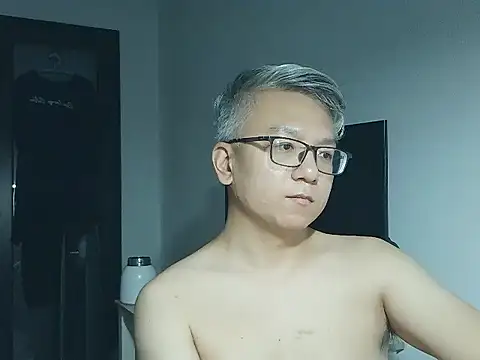 leoUSIR online show from 09-16-25, 03:24