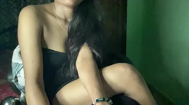 Snapshot of fairyC_for_u chatting on 03-16-25, 02:22 fairyC for u online show from 03-16-25, 02:22
