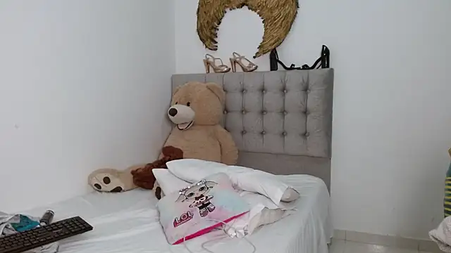 Sexy Lia  online show from 10-08-25, 01:47