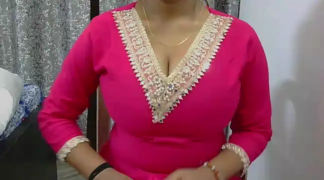 Snapshot of chavi_12 chatting on 02-16-25, 05:26 chavi 12 online show from 02-16-25, 05:26