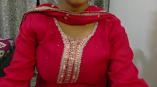 Snapshot of chavi_12 chatting on 02-26-25, 05:17 chavi 12 online show from 02-26-25, 05:17