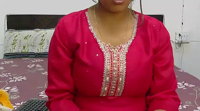 Snapshot of chavi_12 chatting on 03-01-25, 04:11 chavi 12 online show from 03-01-25, 04:11