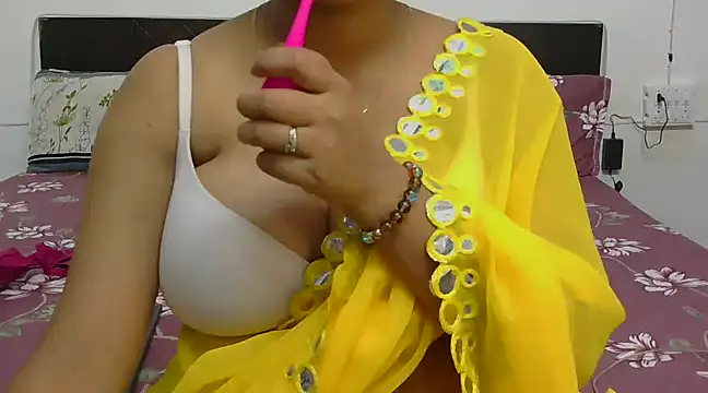 Snapshot of chavi_12 chatting on 03-01-25, 07:15 chavi 12 online show from 03-01-25, 07:15