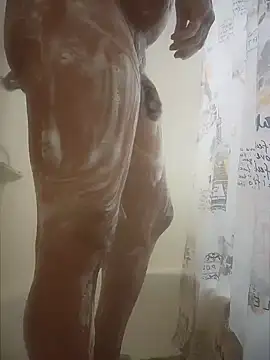 Snapshot of Latino2909 chatting on 12-23-24, 05:17 Latino2909 online show from 12-23-24, 05:17