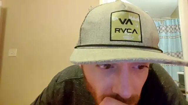 Snapshot of Huntzg23 chatting on 12-15-25, 01:32 Huntzg23 online show from 12-15-25, 01:32