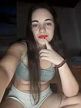 Snapshot of Eleni_Pappa chatting on 02-05-25, 06:15 Eleni Pappa online show from 02-05-25, 06:15