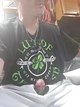 Snapshot of tileguyyy chatting on 09-18-25, 04:36 tileguyyy online show from 09-18-25, 04:36