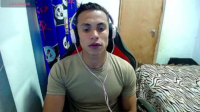 Snapshot of Willy_Mate chatting on 01-04-25, 02:56 Willy Mate online show from 01-04-25, 02:56