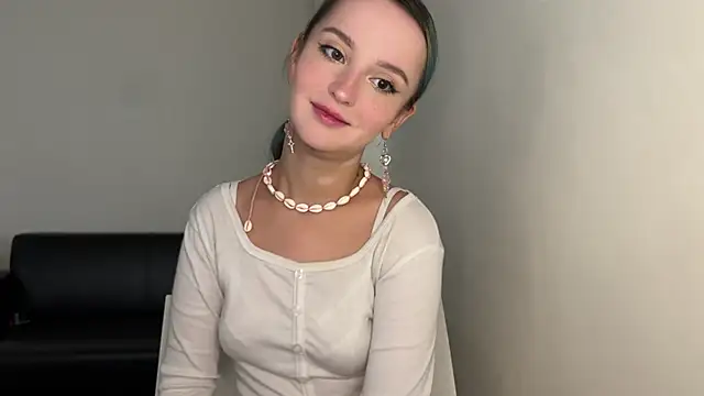 bumble bee online show from 03-02-25, 10:35