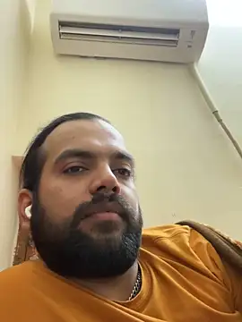 Arsh Loves Luv online show from 12-18-24, 07:52