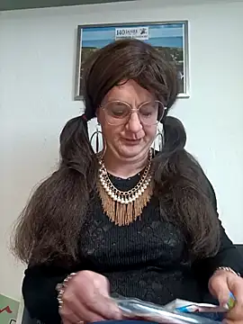 Snapshot of sexynadinets89 chatting on 02-17-25, 06:31 sexynadinets89 online show from 02-17-25, 06:31