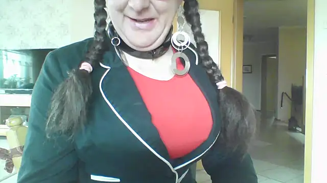 Snapshot of sexynadinets89 chatting on 09-10-25, 10:59 sexynadinets89 online show from 09-10-25, 10:59