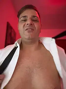 SecretlyDD online show from 02-09-25, 04:50