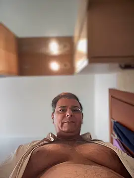 SecretlyDD online show from 11-26-25, 08:48