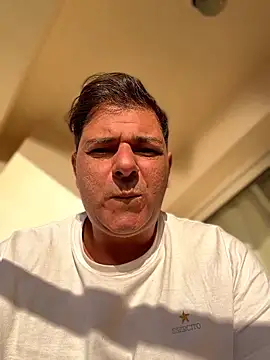 SecretlyDD online show from 03-01-26, 04:58