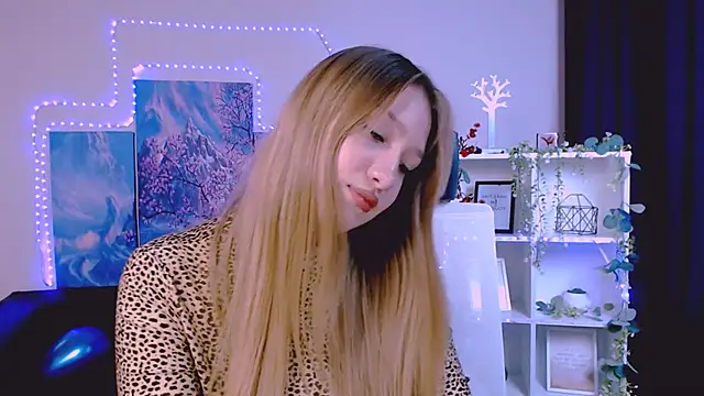 playful sophie online show from 02-21-25, 12:38