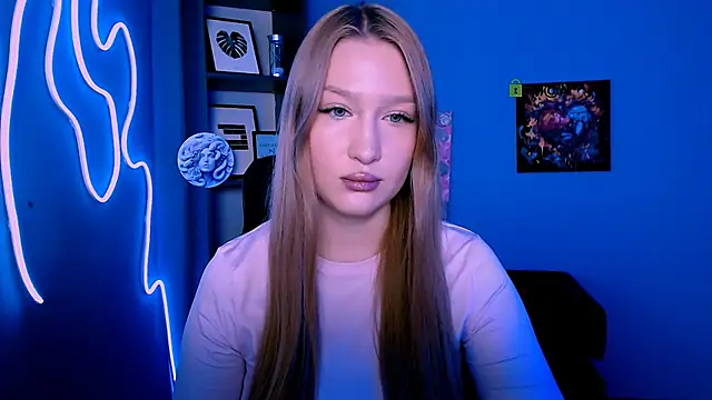 playful sophie online show from 11-30-25, 04:22