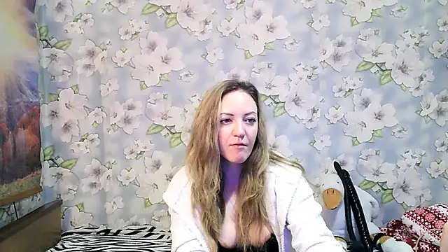 KattyLuuu online show from 10-19-25, 08:59