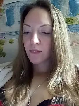 KattyLuuu online show from 12-14-25, 09:25