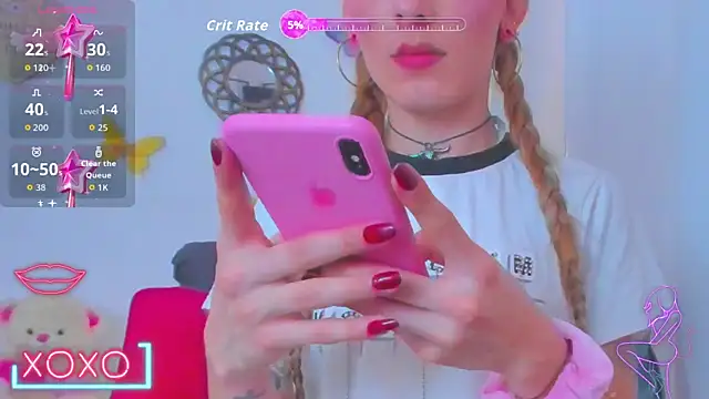 Snapshot of GabbyHills chatting on 10-11-25, 05:11 GabbyHills online show from 10-11-25, 05:11