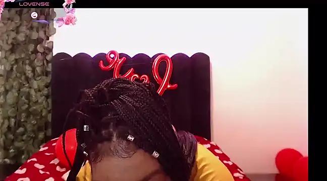 AmyBriiggs online show from 02-15-25, 05:19