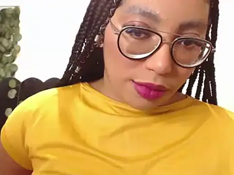 AmyBriiggs online show from 11-04-25, 04:00