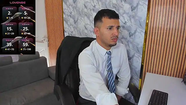 Hideintheoffice online show from 11-11-25, 03:56