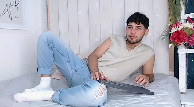 Samir bear online show from 01-18-25, 12:47