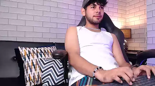 Samir bear online show from 02-18-25, 12:28