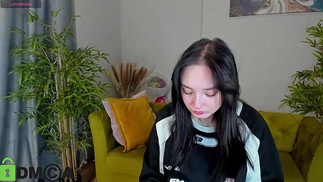 Cheryl  Brown online show from 12-22-25, 01:46