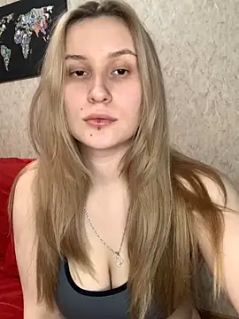 Snapshot of Sweet_white_chocolate chatting on 01-22-25, 08:49 Sweet white chocolate online show from 01-22-25, 08:49