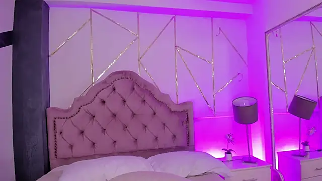 RoseCassie online show from 01-27-25, 07:13