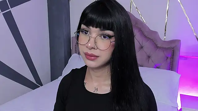 RoseCassie online show from 02-07-25, 01:43