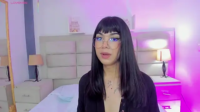 RoseCassie online show from 02-24-25, 07:09