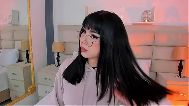 RoseCassie online show from 03-08-25, 01:03