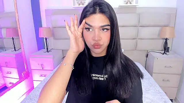 RoseCassie online show from 09-11-25, 01:00