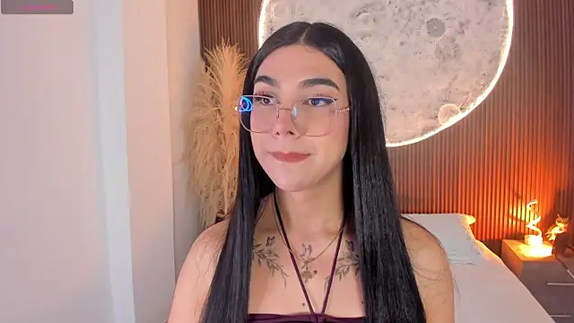 RoseCassie online show from 02-05-26, 01:38