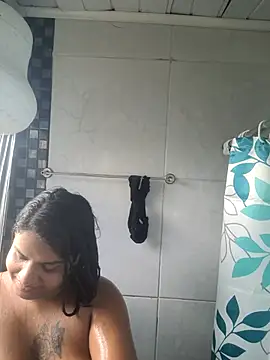 ppatriciarabello online show from 10-24-25, 04:14