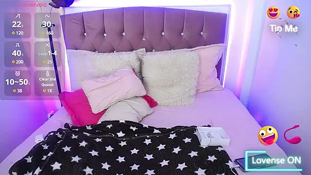 Snapshot of mia_collens chatting on 02-13-25, 12:35 mia collens online show from 02-13-25, 12:35