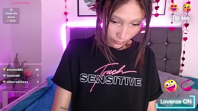 Snapshot of mia_collens chatting on 03-16-25, 04:09 mia collens online show from 03-16-25, 04:09