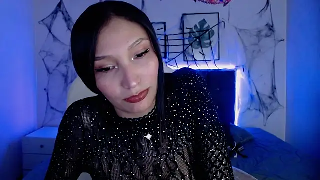 Snapshot of mia_collens chatting on 10-31-25, 03:18 mia collens online show from 10-31-25, 03:18