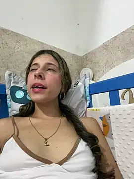 evaFiore online show from 03-15-25, 03:07