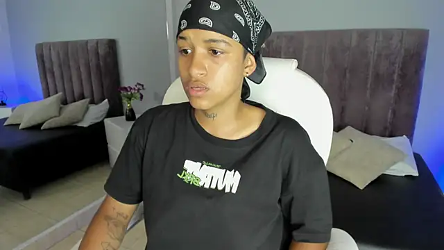 Dominick jones online show from 01-29-25, 08:14