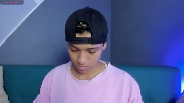 Dominick jones online show from 03-09-25, 04:33