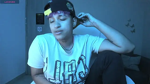 Dominick jones online show from 09-26-25, 04:27