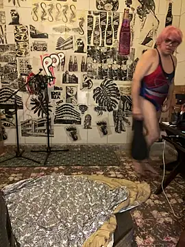 NikkelSofia online show from 02-13-25, 06:16