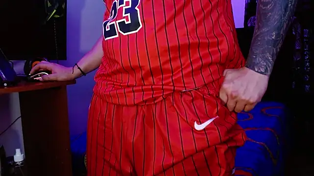 miia-liiam online show from 02-06-26, 05:56