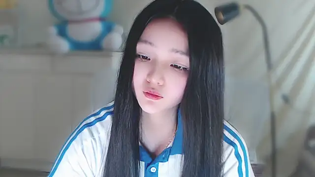 xiao-xiao-D online show from 02-05-25, 09:46