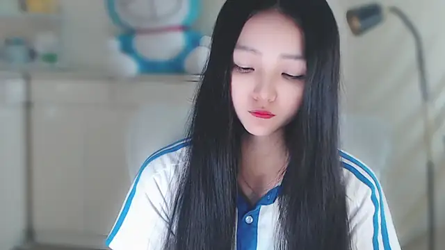 xiao-xiao-D online show from 02-11-25, 11:32